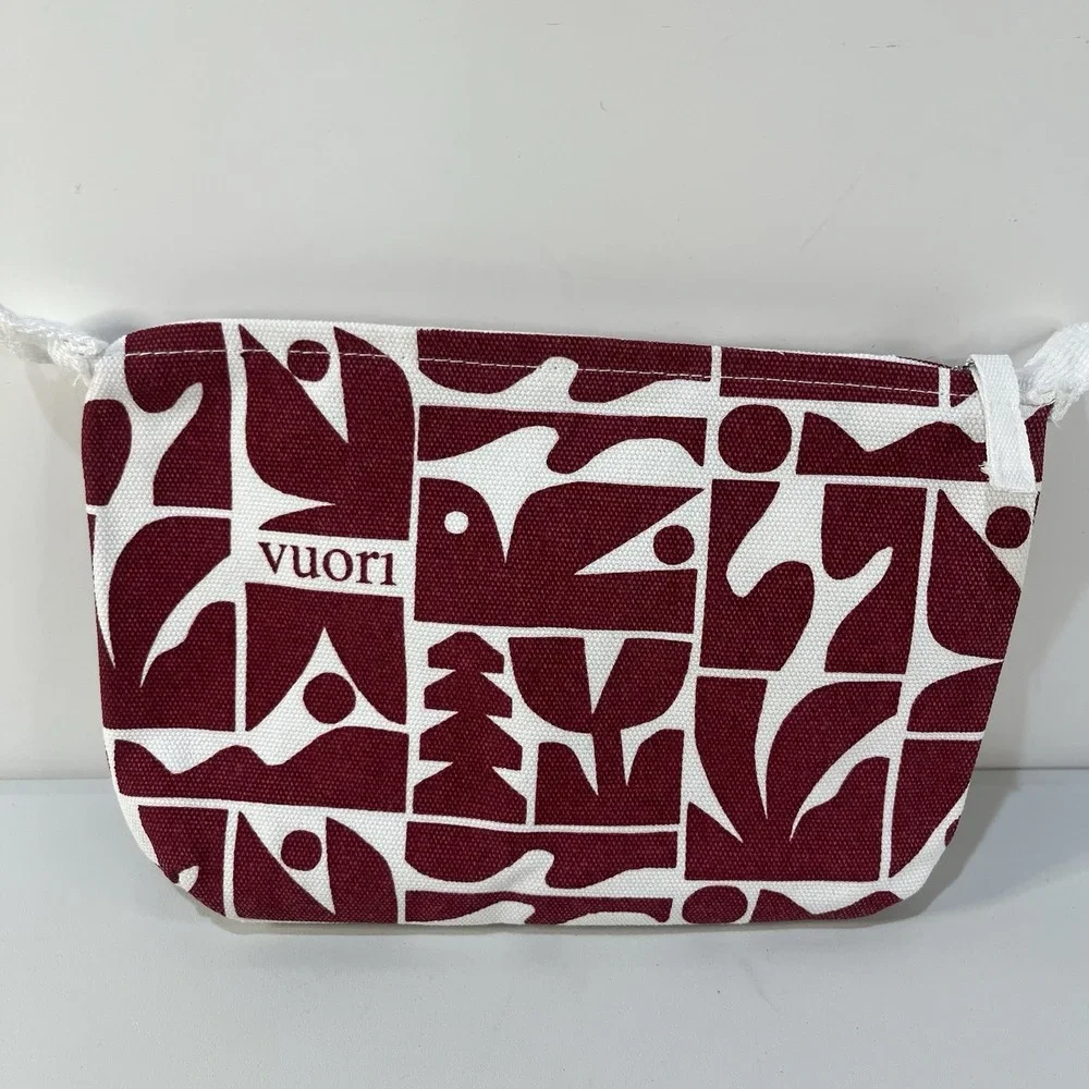 Vuori Limited Edition Holiday Pouch Strawberry Red & White Make Up Bag Zip NEW‎